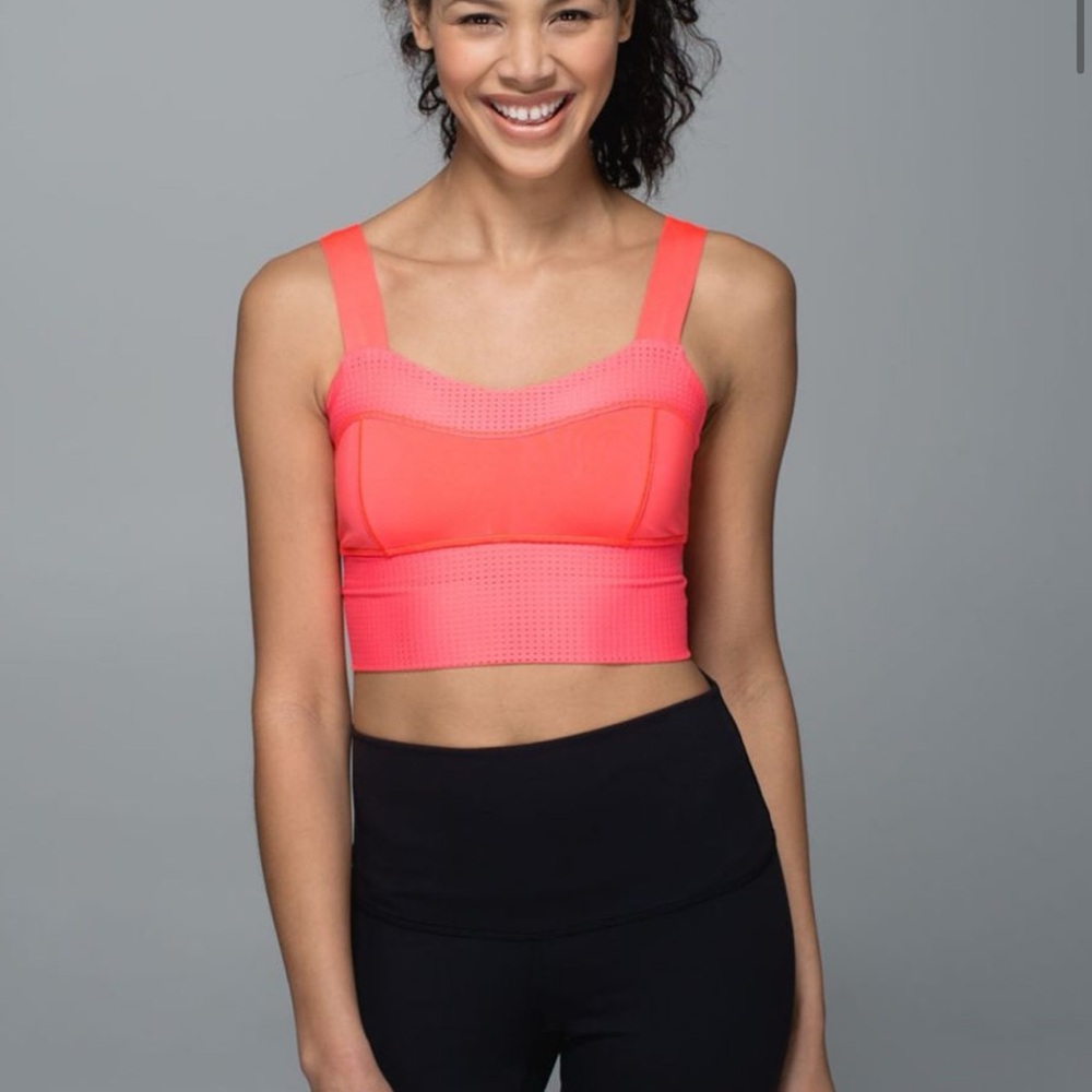 Lululemon Var-City Long Line Bra
Electric Coral 6 - Has discoloration